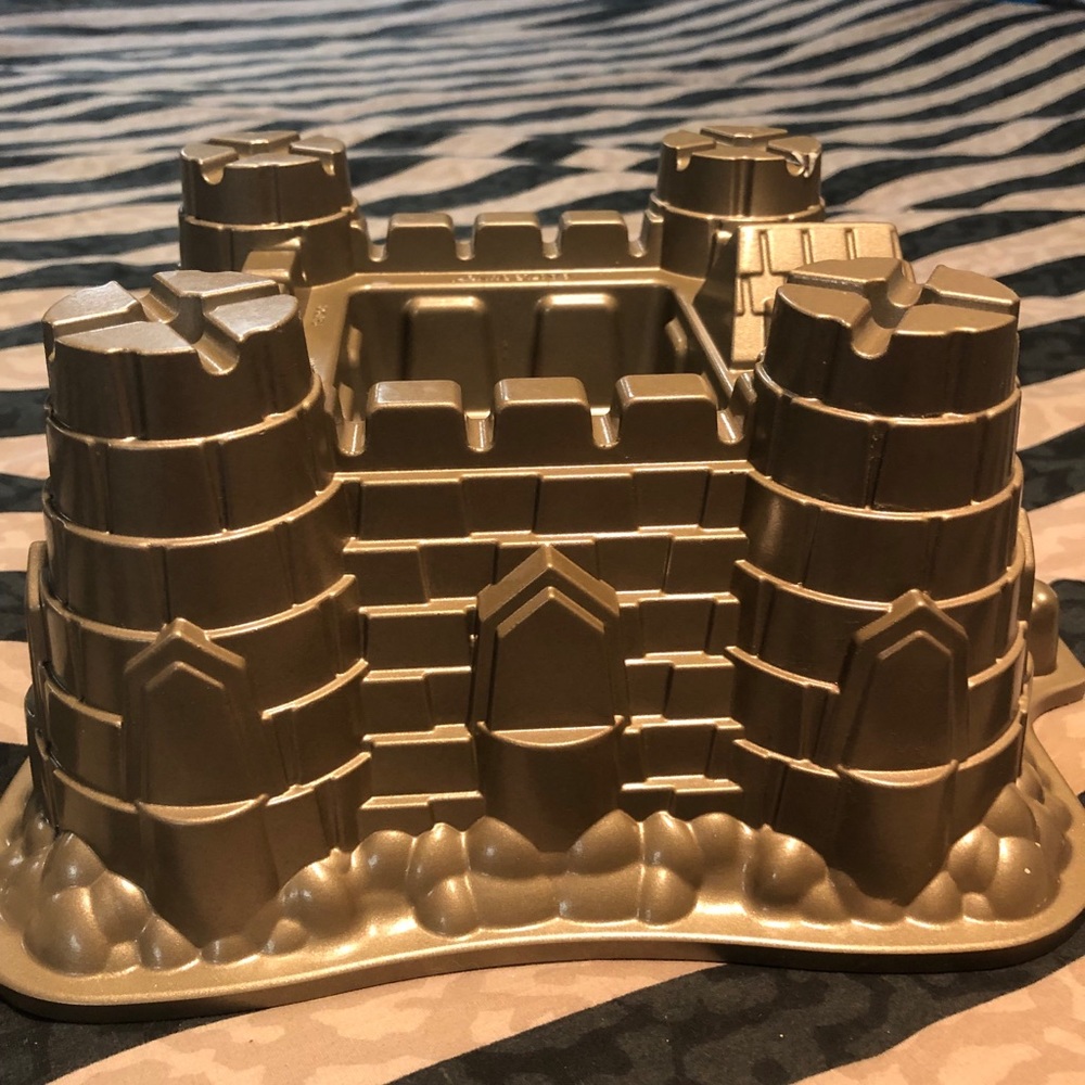 Wilton Dimensions 3D bakeware
